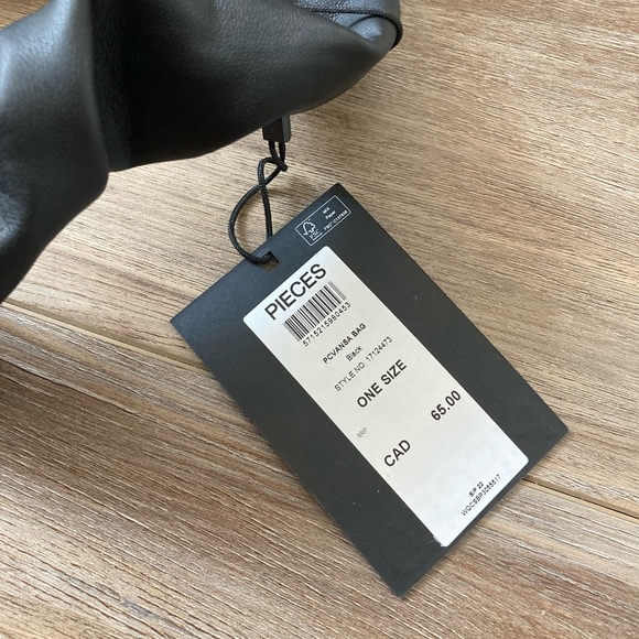 PIECES *NWT* Vansa Ruched Black Handle Bag Purse - Picture 6 of 7